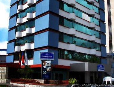 Hotel Wyndham Garden Quito Exterior foto